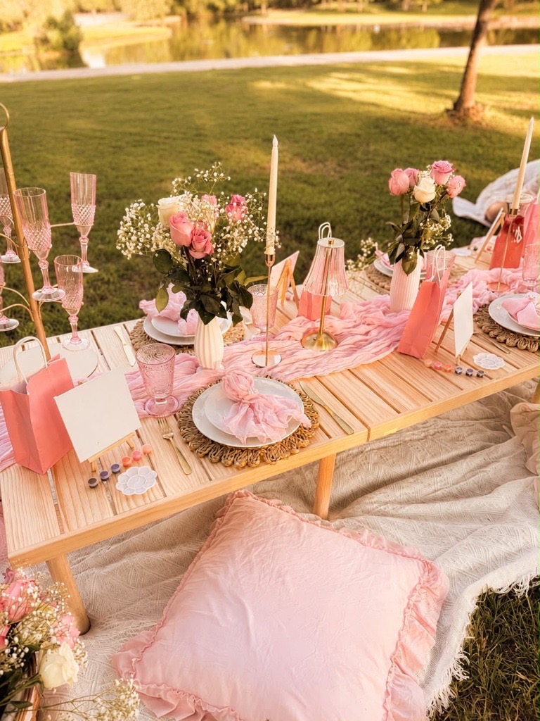 Roses and pink tablescape